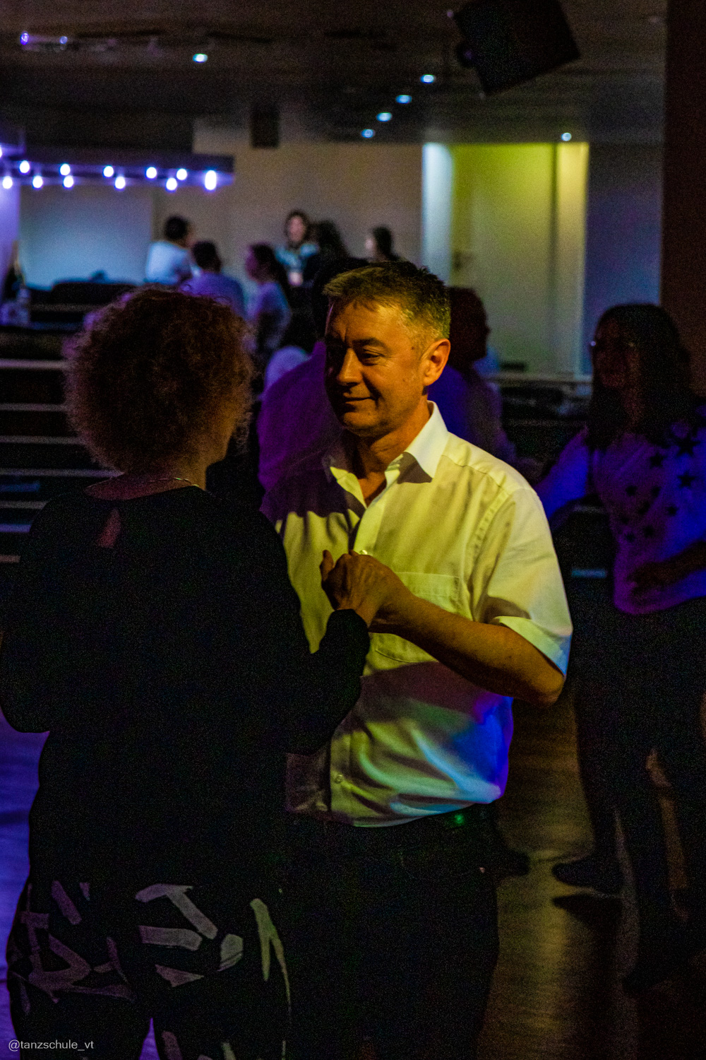 20230318 Black and White Tanzparty 3380